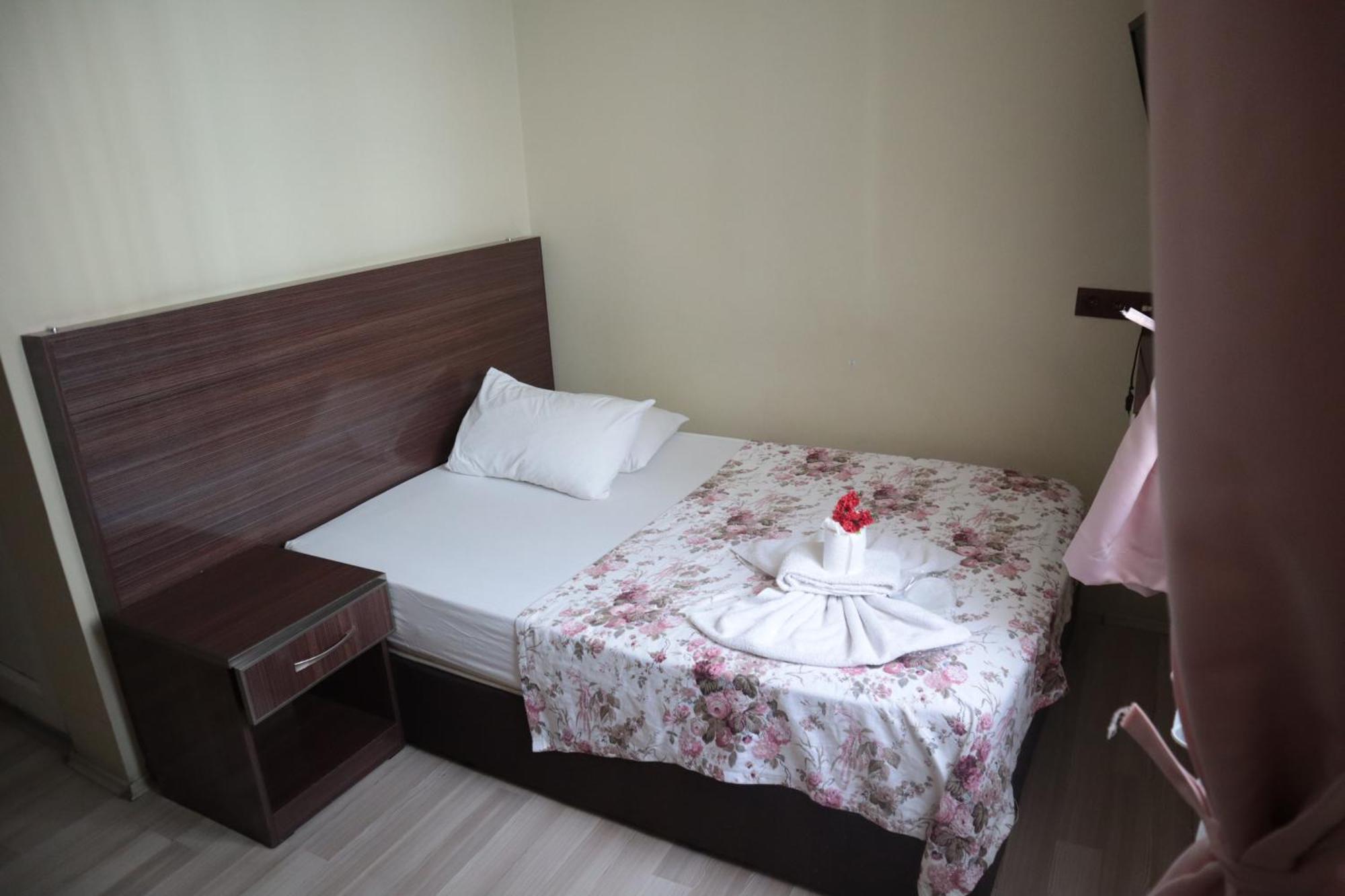 Otel Serkan Isparta Eksteriør billede